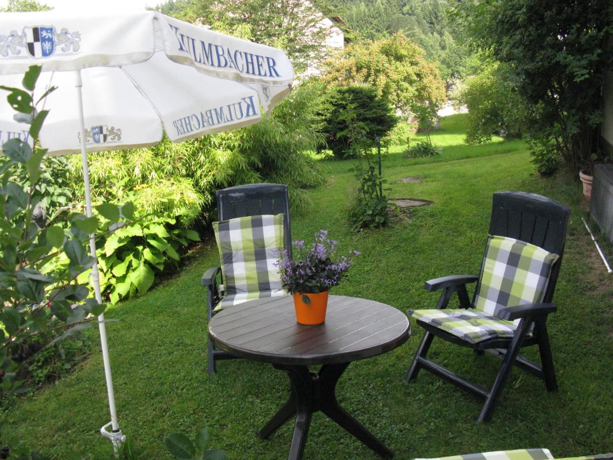 B&B Warmensteinach - Ferienwohnung Karlsruh - Bed and Breakfast Warmensteinach