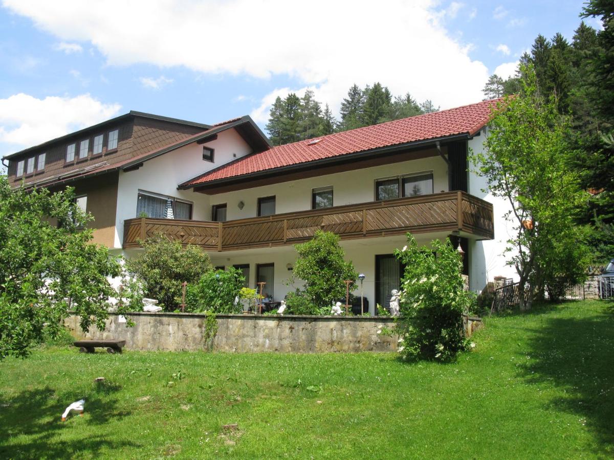 Ferienwohnung Karlsruh - B&B