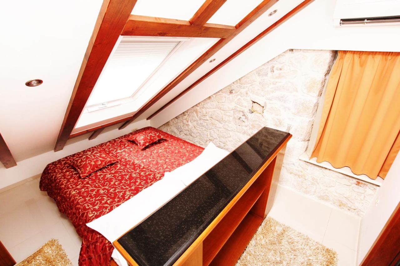 One-Bedroom Apartment - Attic