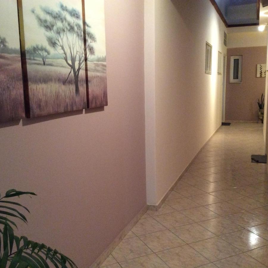 Lovely Apartments - B&B Pátrai