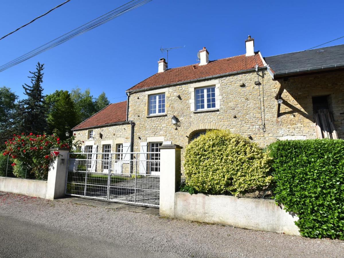 B&B Vault-de-Lugny - Modern holiday home on the meadows - Bed and Breakfast Vault-de-Lugny