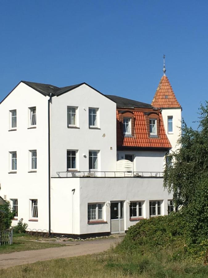 Pension "Strandhotel" - B&B