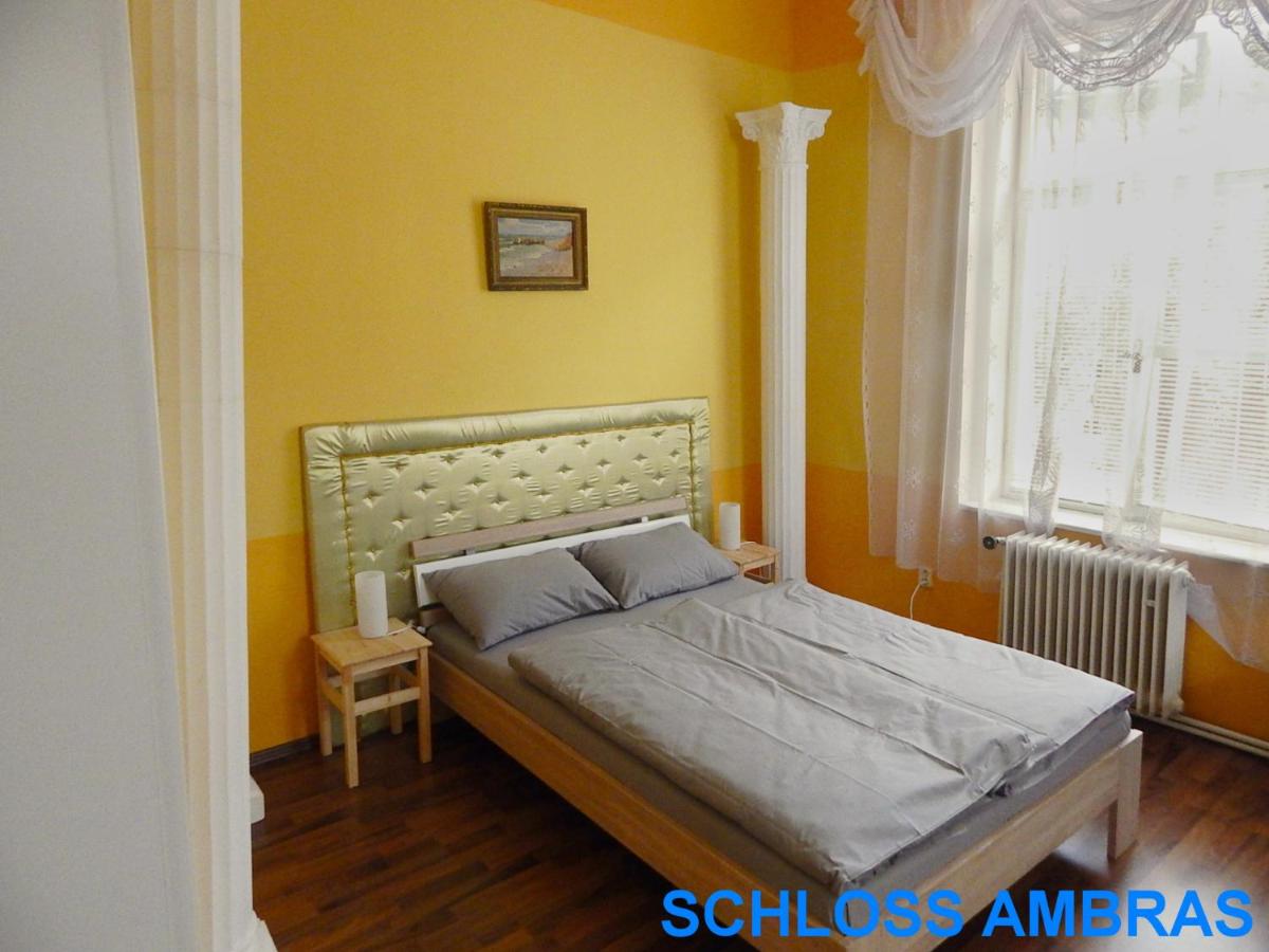 Schloss Ambras - B&B