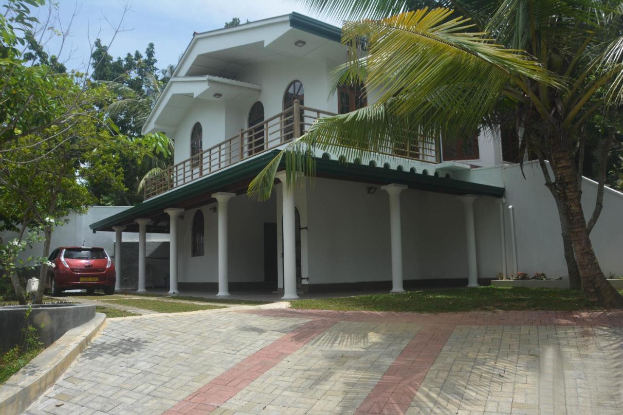 Villa mit Gartenblick