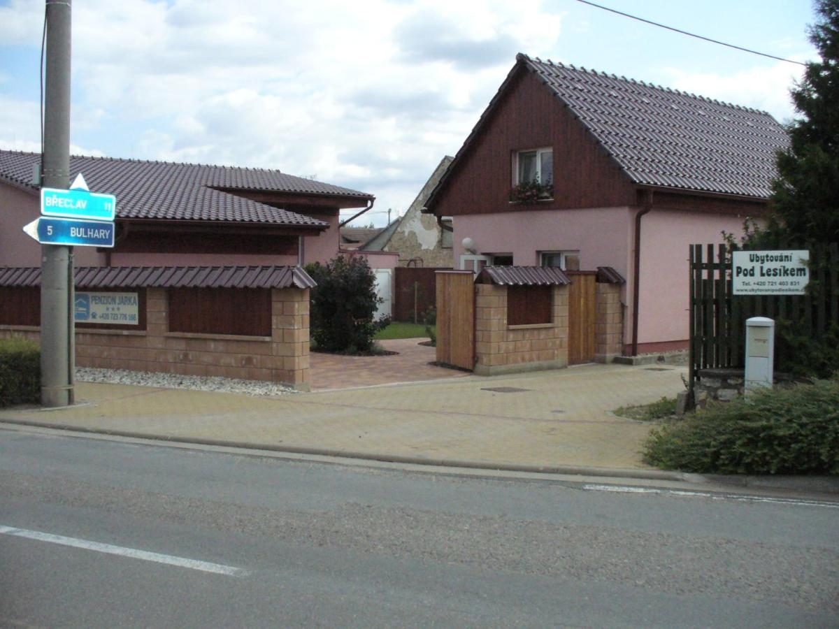 B&B Lednice - Penzion Jarka - Bed and Breakfast Lednice