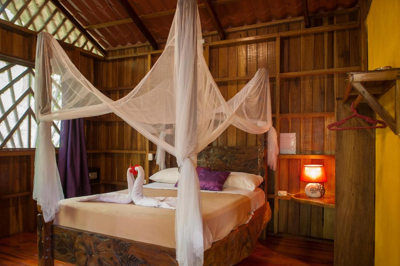 Bungalow de Luxe (4 Adultes)