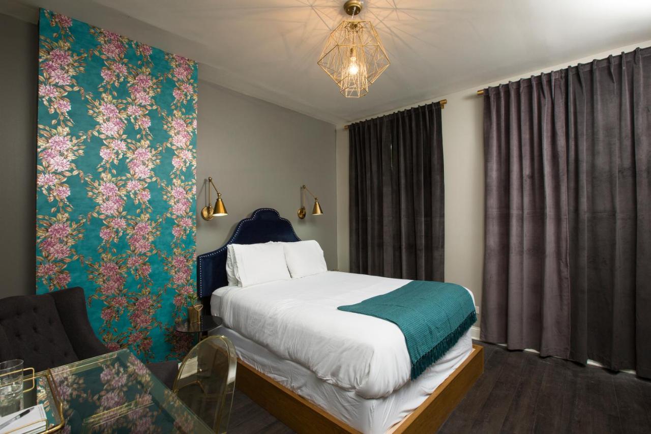 Zimmer mit Queensize-Bett