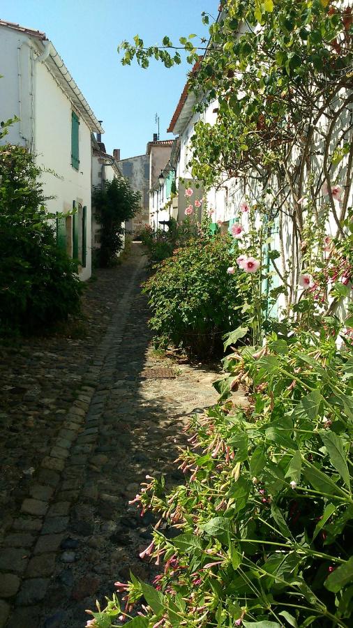Ile de Ré - Proche plage - Hammam - Sauna - Piscine - 4 personnes - B&B