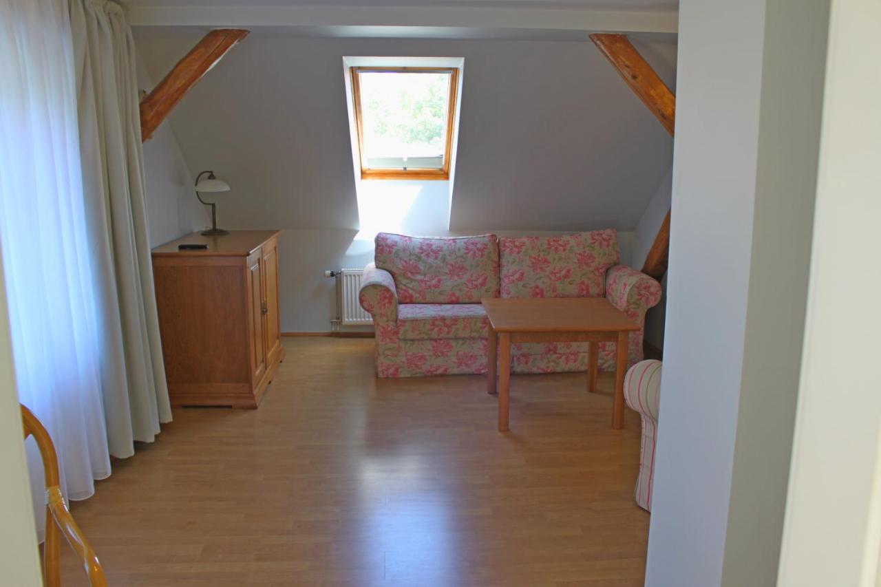 Apartamento con terraza y vistas al lago