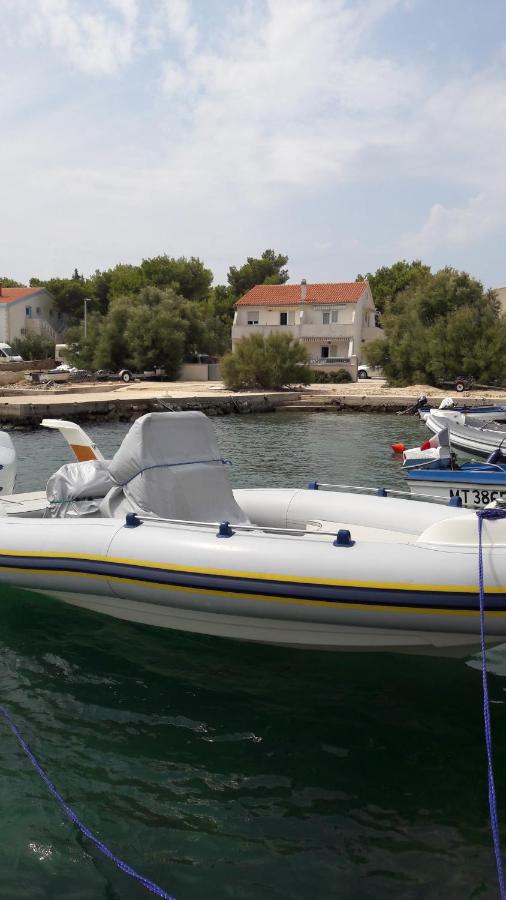 Charming apartment Karlo - B&B Betina