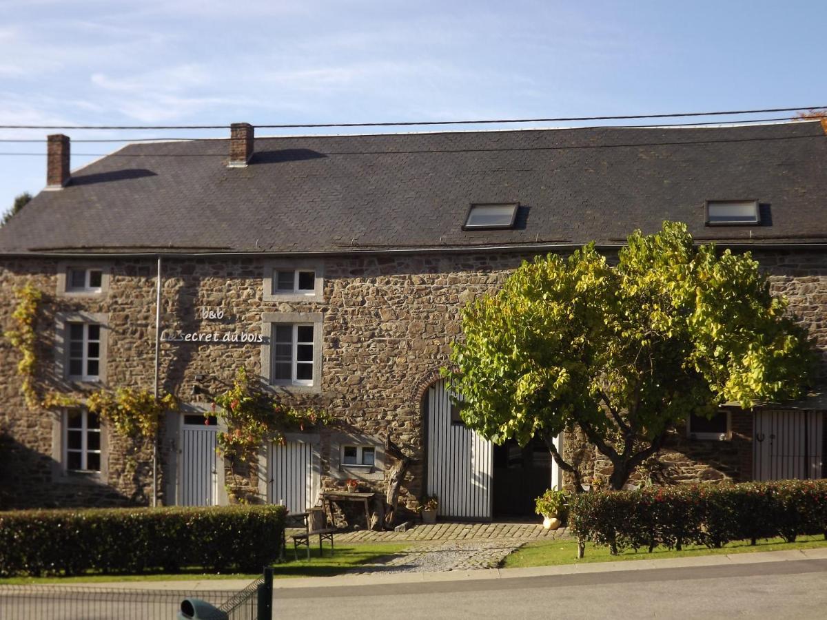 B&B Bourseigne-Vieille - B&B Le Secret Du Bois - Bed and Breakfast Bourseigne-Vieille