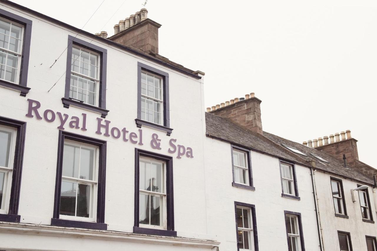 B&B Forfar - Royal Hotel - Bed and Breakfast Forfar