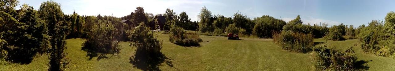 Poodli Holiday Home - B&B Sõru