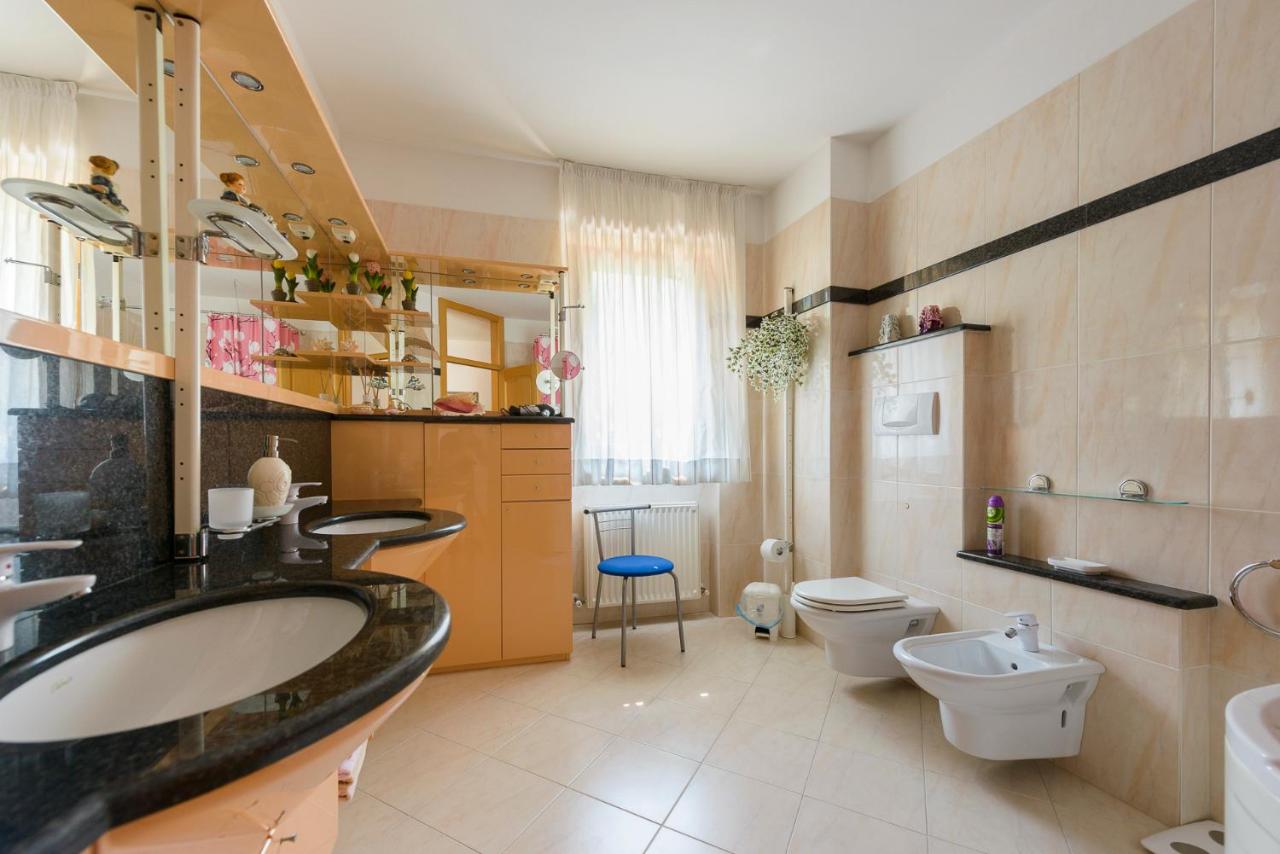Dreibettzimmer