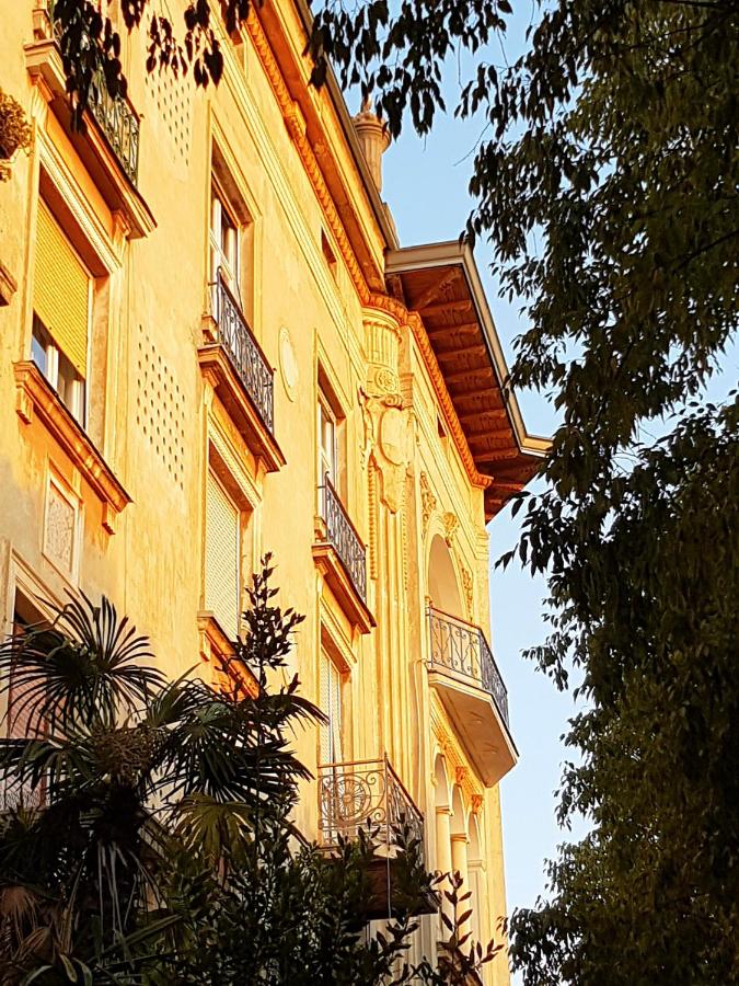 App Obrovac in the centre - with amazing sea view! - B&B