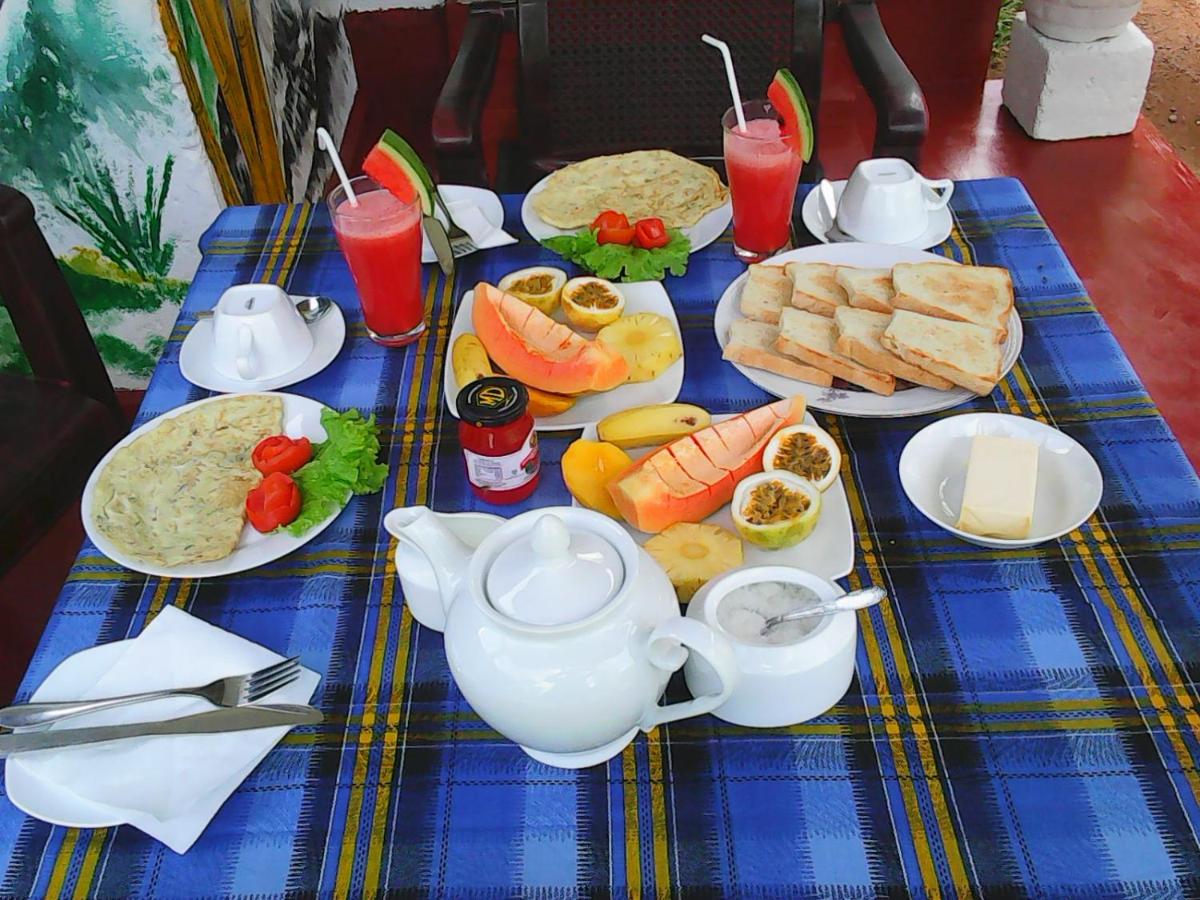 Bentota Orchid House - Bed and Breakfast Bentota