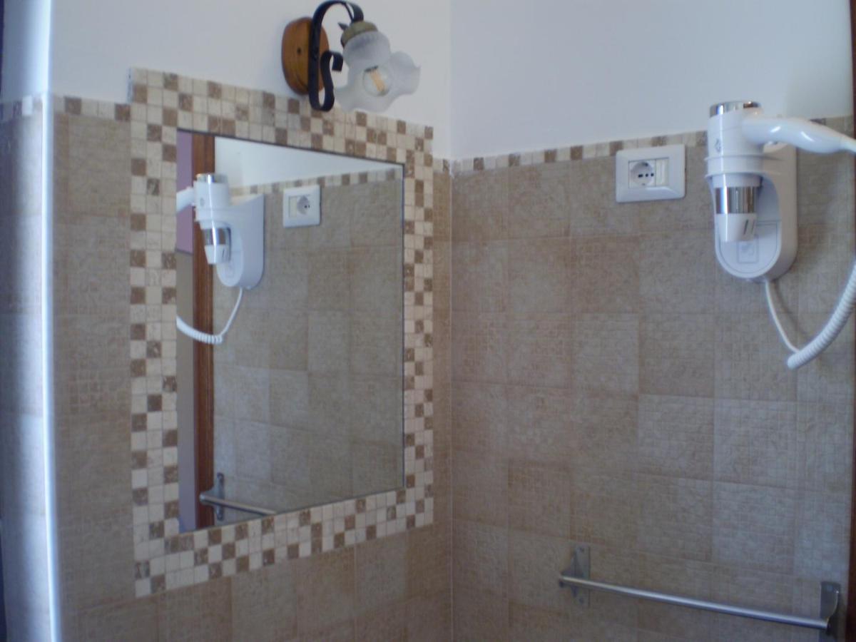 Chambre Lits Jumeaux avec Salle de Bains Privative