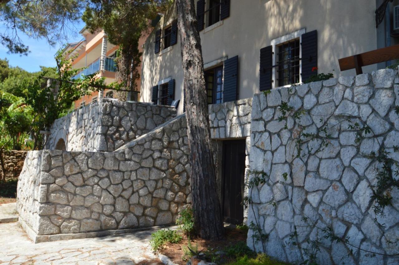 B&B Mali Lošinj - Villa Avelina - Bed and Breakfast Mali Lošinj