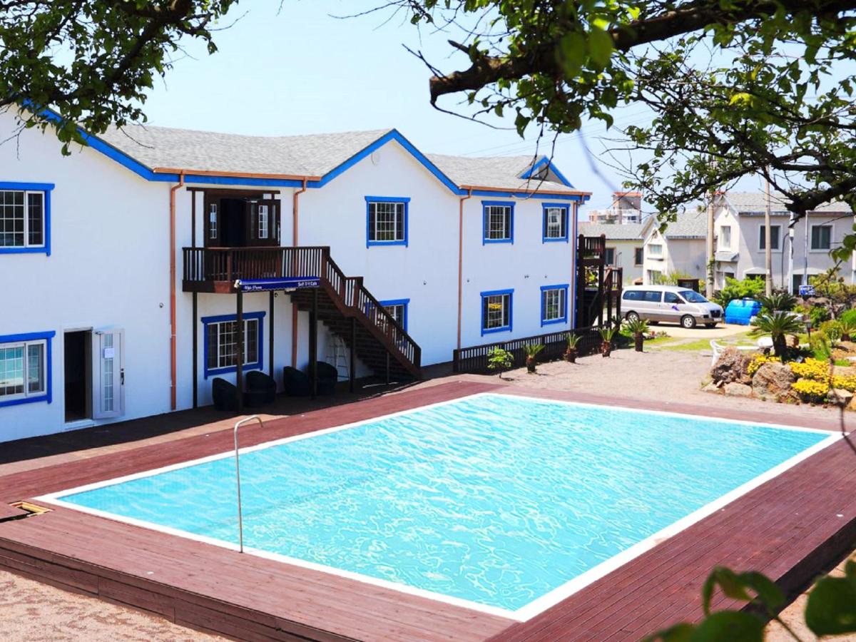 White dream Pension - Ferienwohnung Jeju