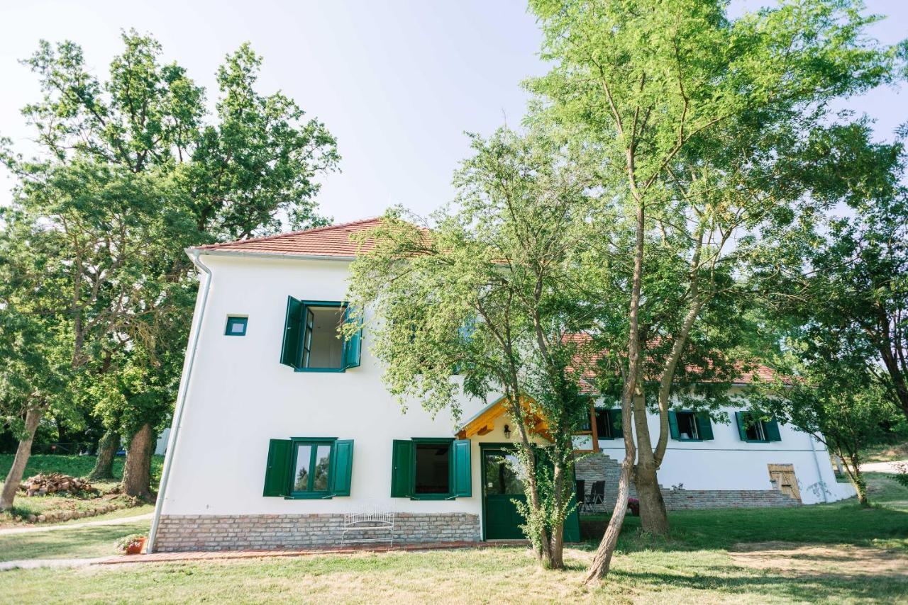 VILLABOGArT Esküvő-és Rendezvényhelyszín - Chambres d'hôtes Alsóbogát
