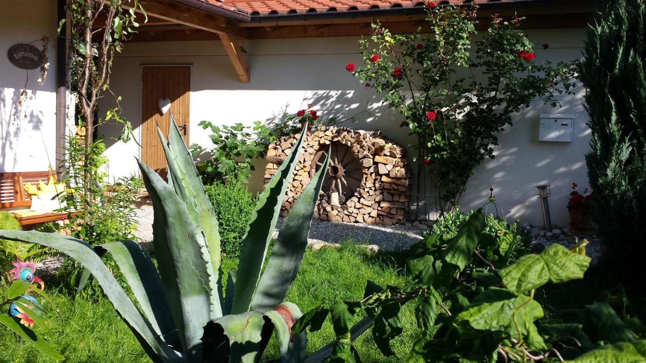 Gastezimmer Nahe Wesslinger See - B&B Weßling