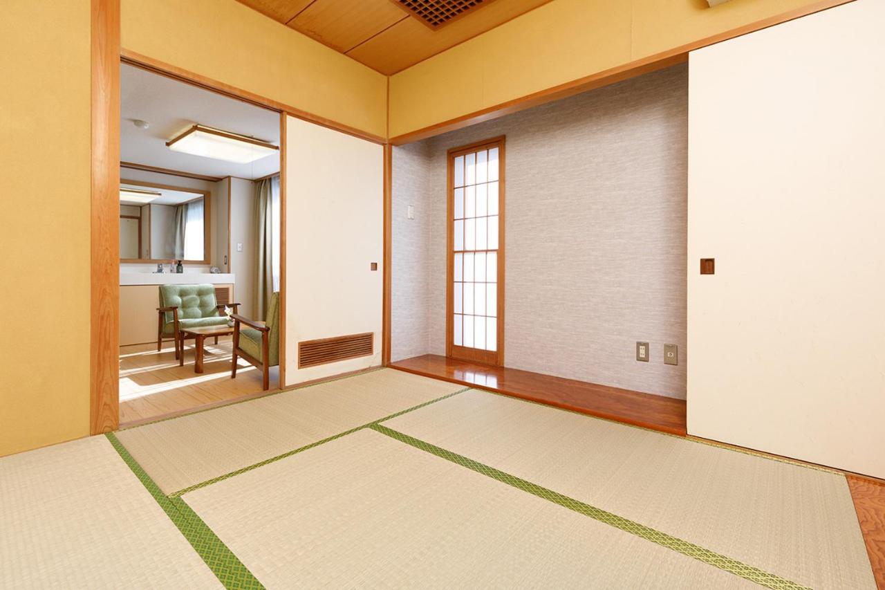 Deluxe Family Suite
