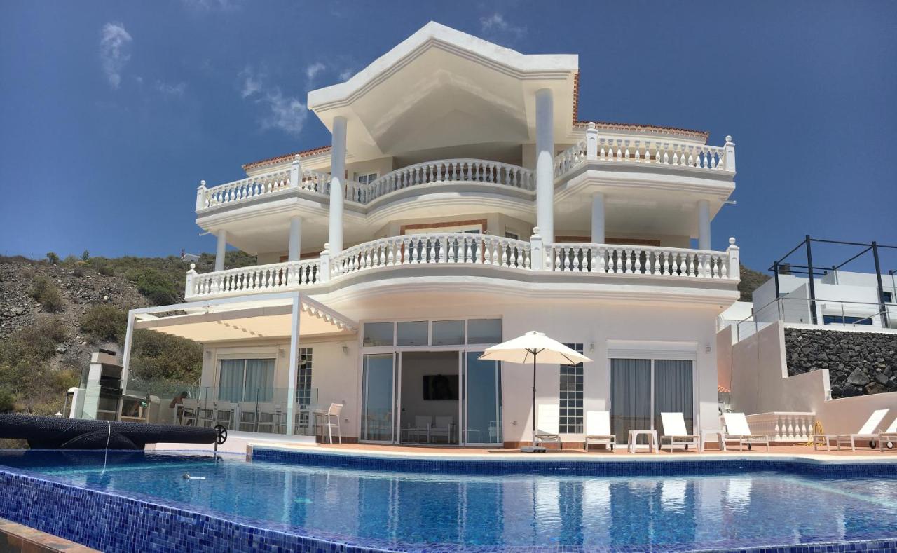 Villa Sunset View Tenerife, Simply Amazing - Bed and Breakfast Adeje