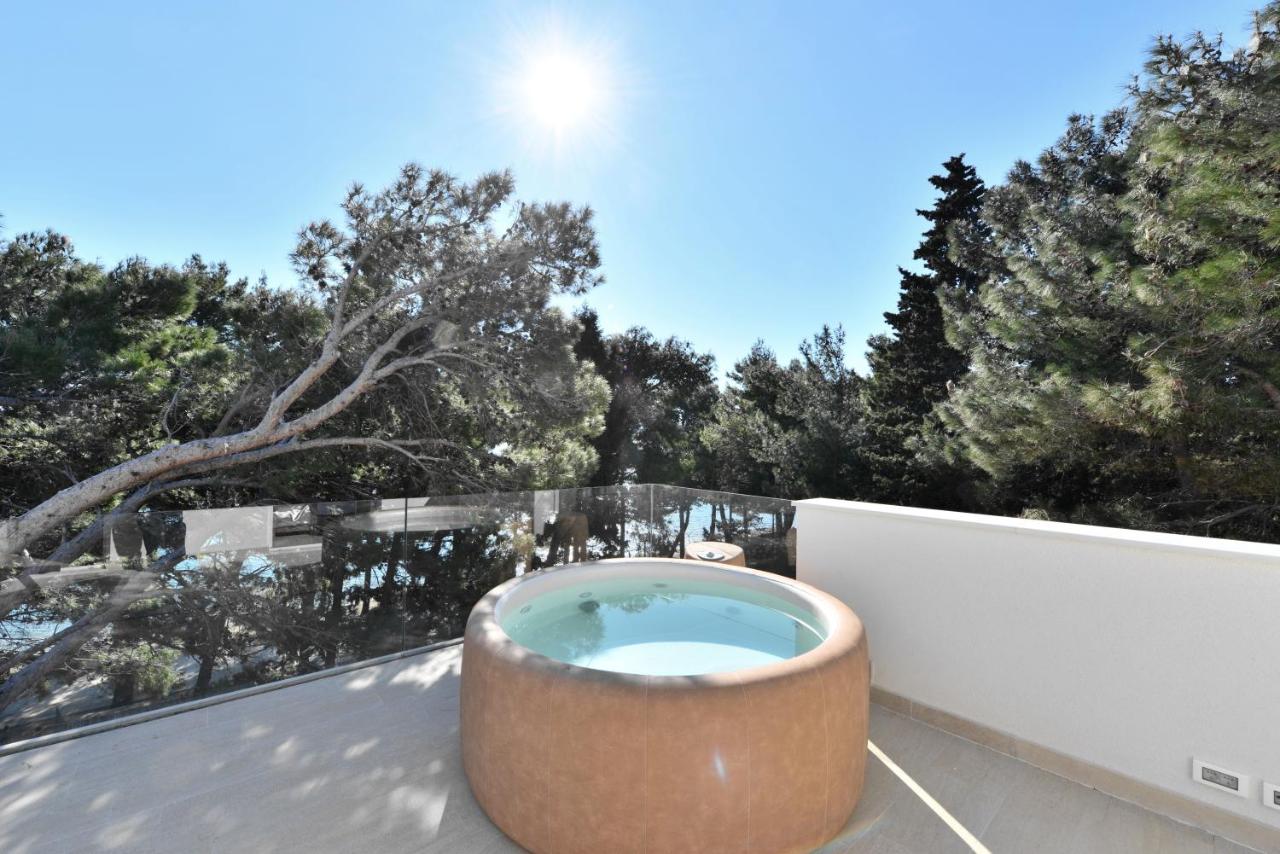 Chiponsky One - 5 star beachfront property - B&B Bol