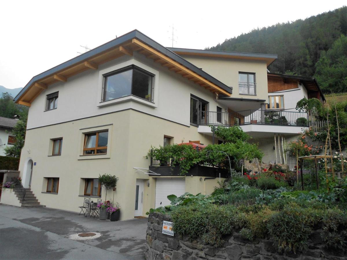 Haus Lutz - Ferienwohnung Prutz