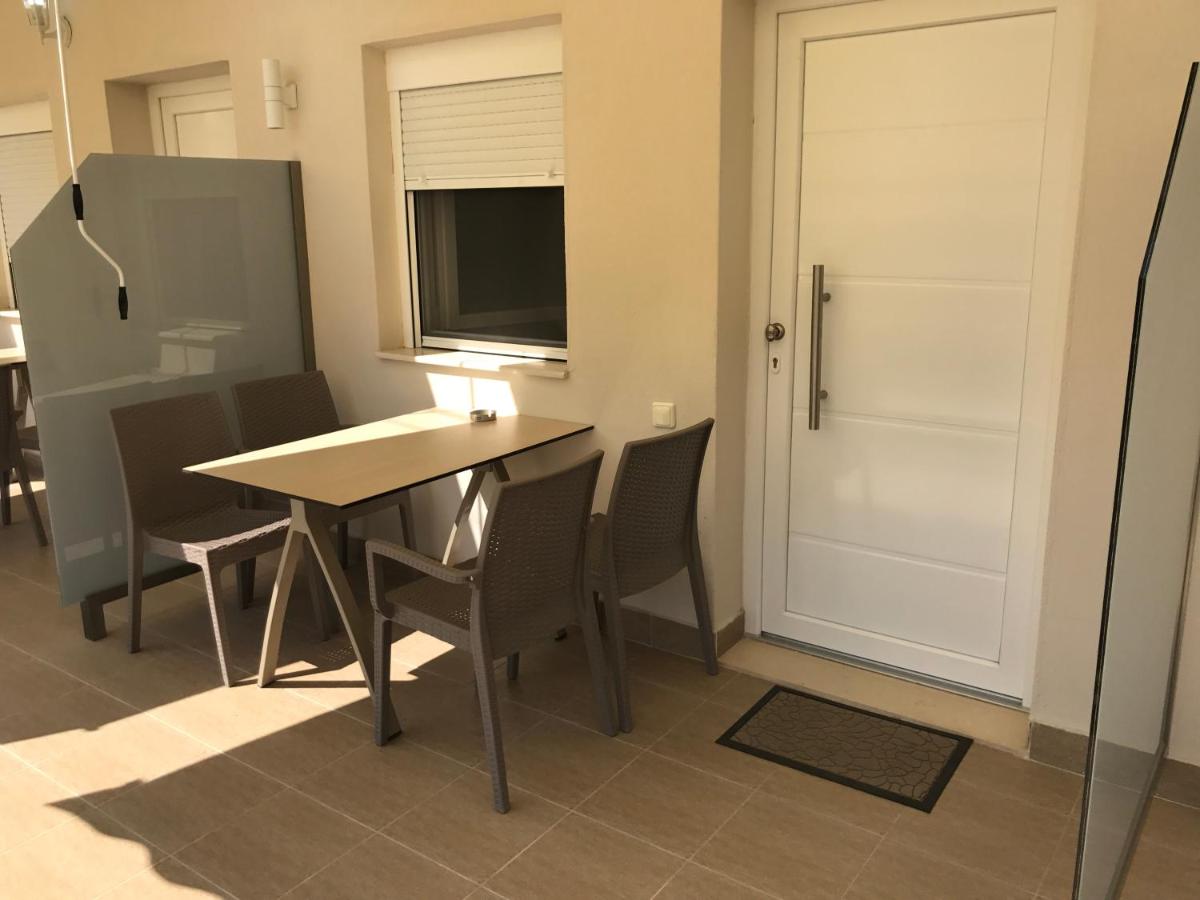 Studio with Terrace