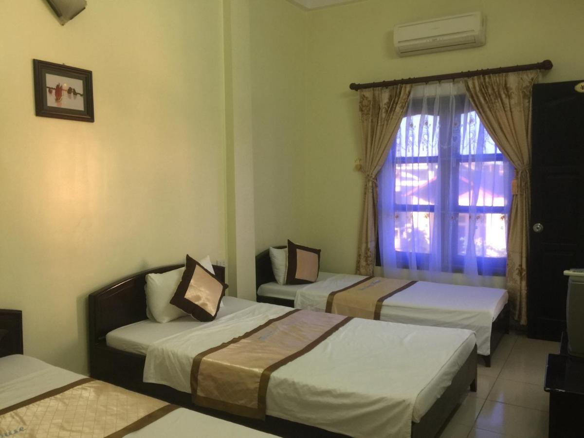 Triple Room with City View