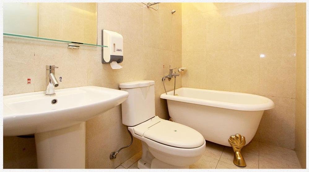 Two-Bedroom Suite