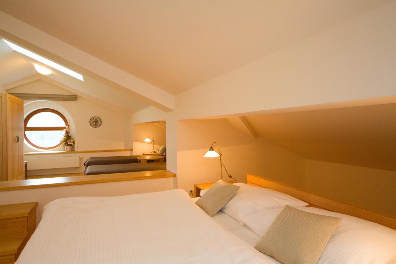 Deluxe Double Room with Extra Bed
