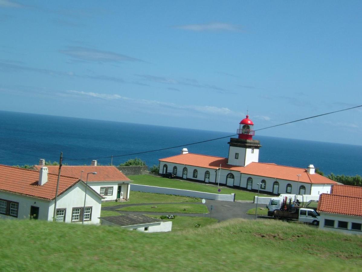 B&B Lajes das Flores - Moradias Estação Radio Naval , Moradia Vila do Porto - Bed and Breakfast Lajes das Flores