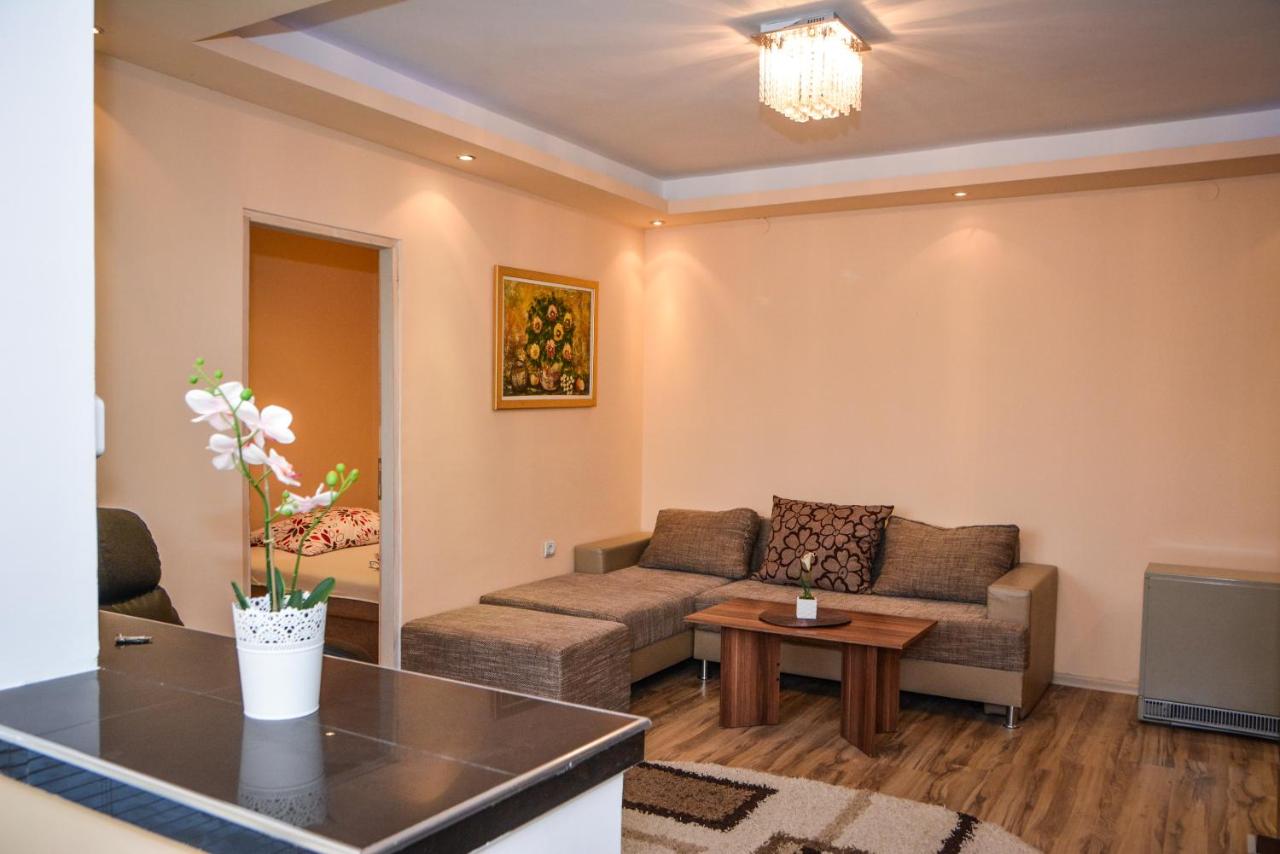 Apartment Ruža - B&B Kladovo