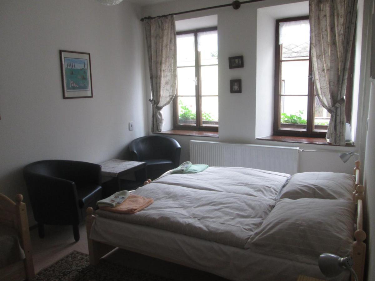 Classic Dreibettzimmer