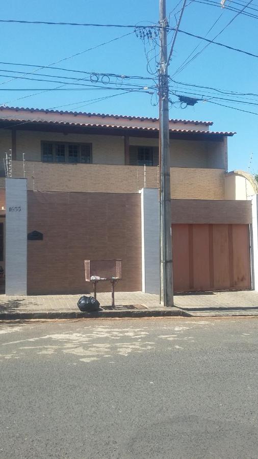 suítes economy uberlandia - Bed and Breakfast