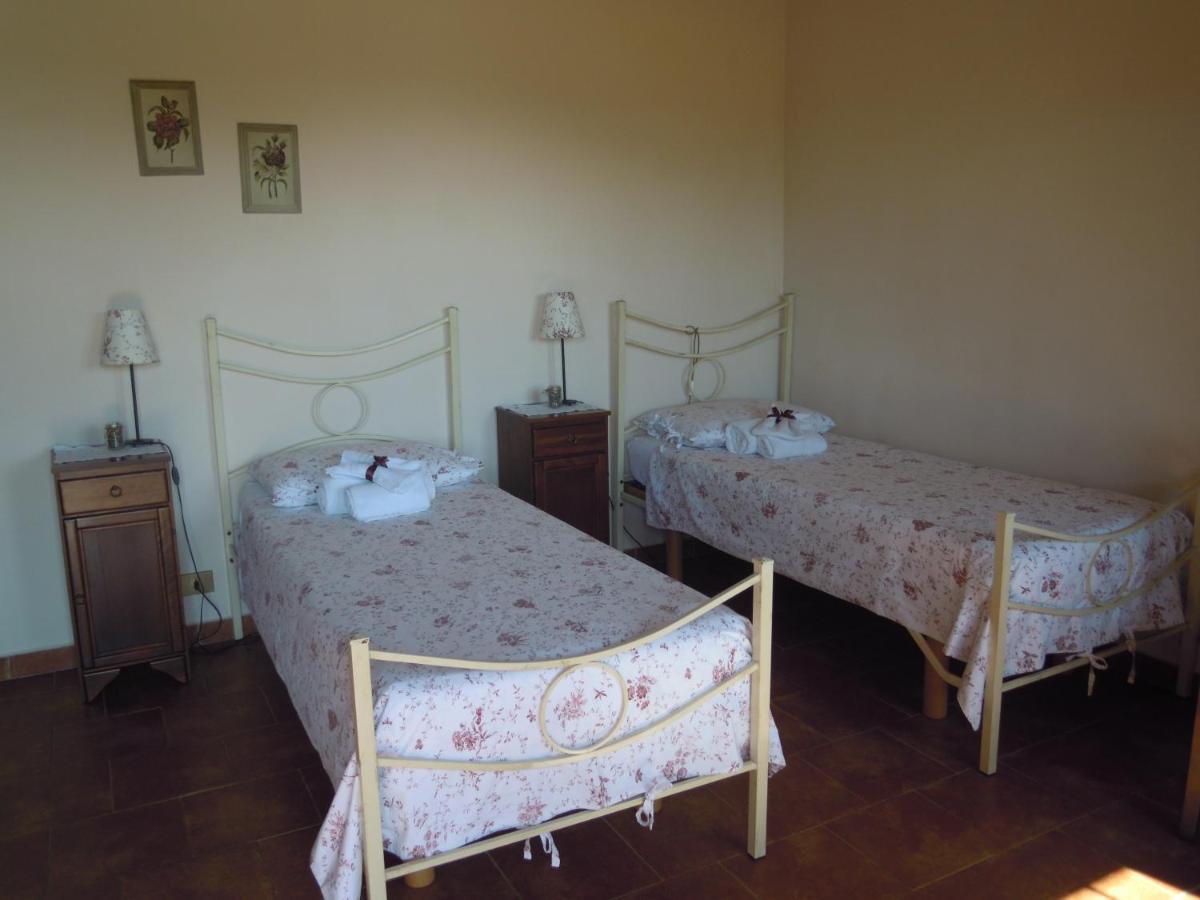 Tweepersoonskamer met 2 Aparte Bedden - Geschikt voor Gasten met een Lichamelijke Beperking