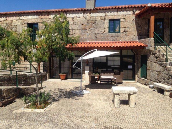 Guesthouse Casa das Abegoarias - B&B Celorico de Basto