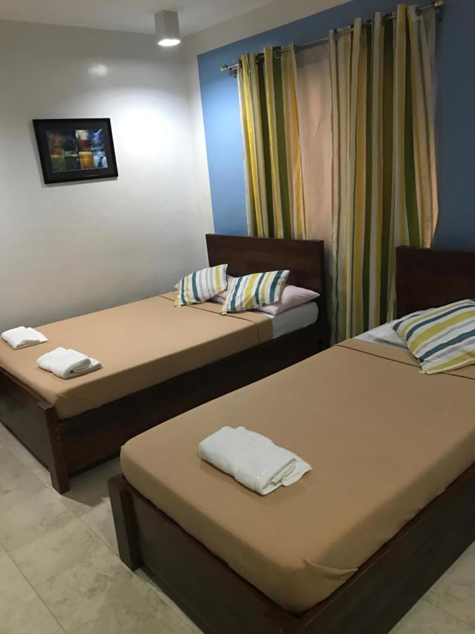 Dreibettzimmer mit eigenem Bad