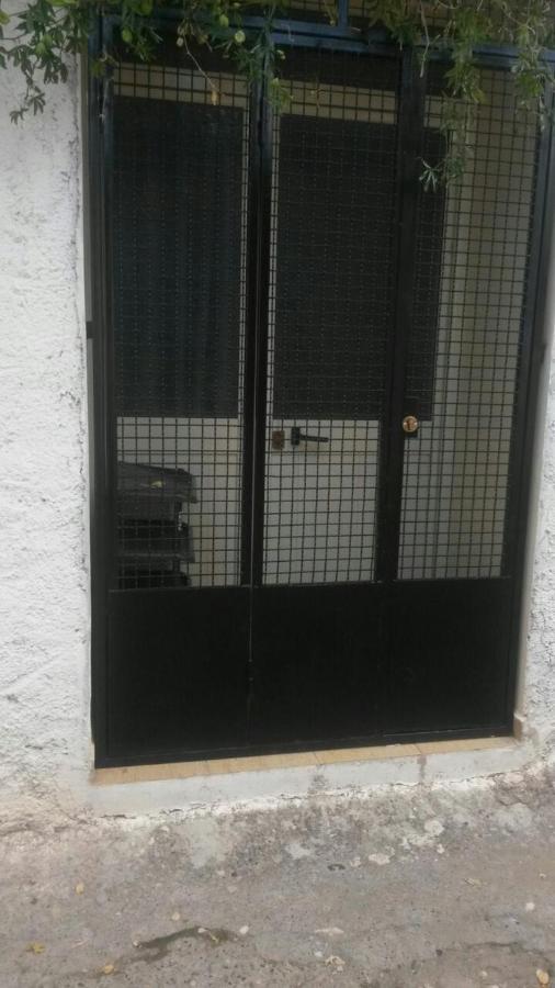 Private room historic center Elbasan - B&B