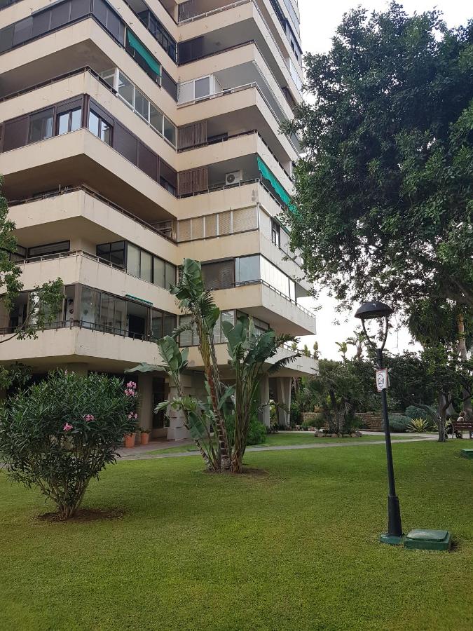 LUXURY HOUSE 110 m2 on the BEACH, POOL, PARKING - B&B