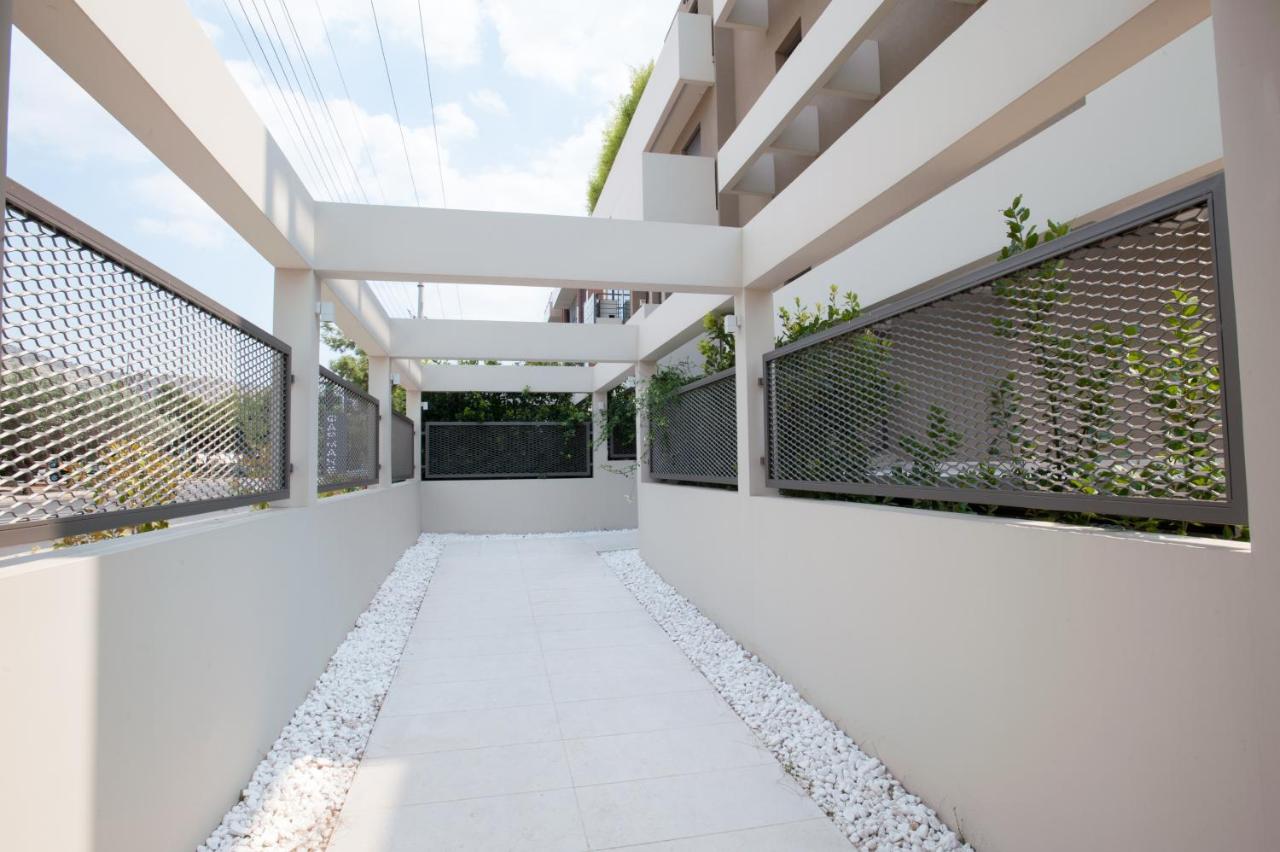 Apartment with Private Pool & Gym (Oregano)