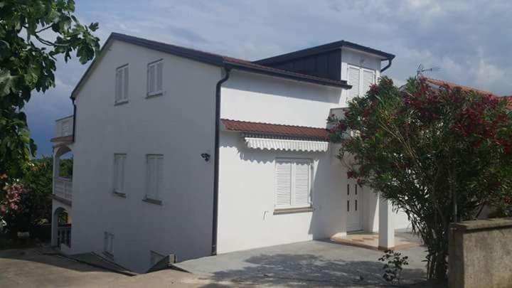 Appartamento con Vista Giardino