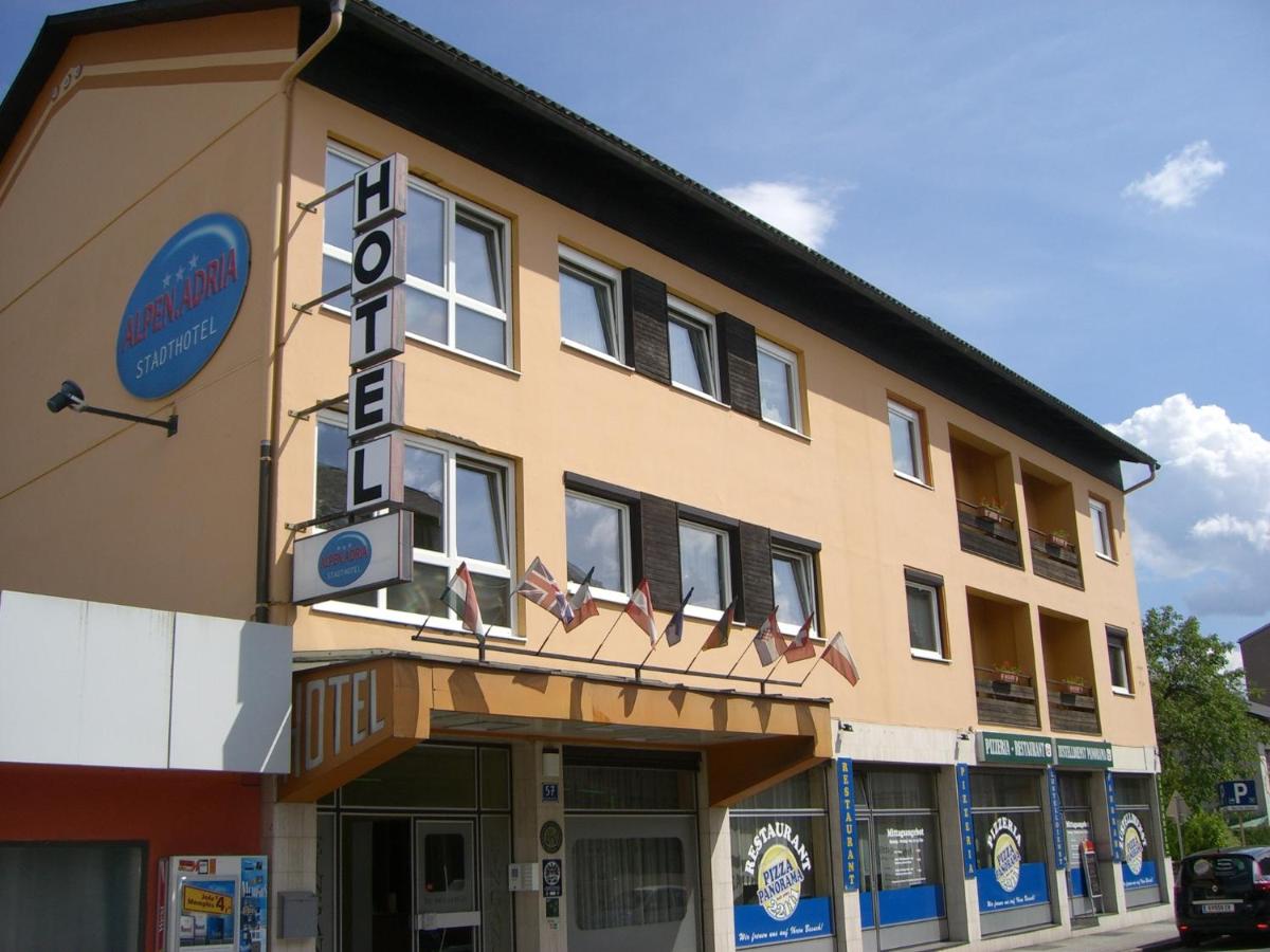 B&B Klagenfurt - Alpen.Adria.Stadthotel - Bed and Breakfast Klagenfurt