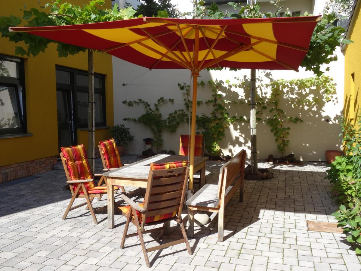FeWo mit 2 Schlafzimmern, Wohnküche, Terrasse - Chambres d’hôtes