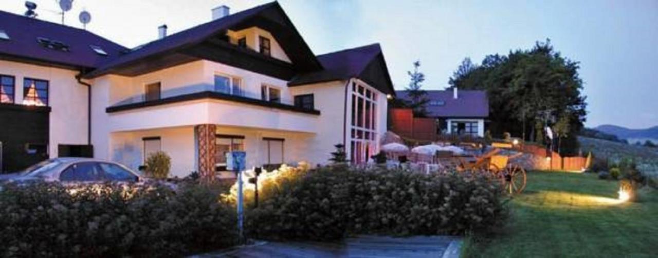 Wellness Hotel Březůvky