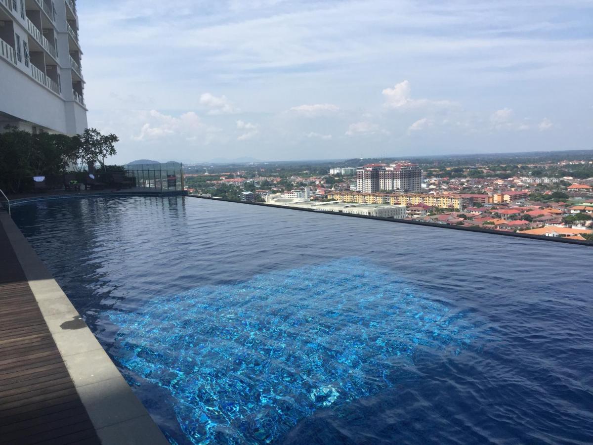 Sea & City View@Silverscape - Ferienwohnung