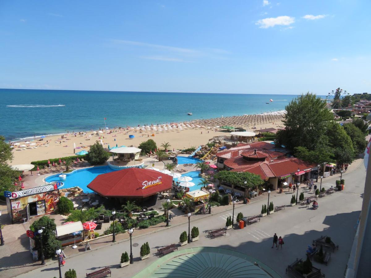 B&B Golden Sands - Apartments Sirena First Line - Апартаменти Сирена на първа линия - Bed and Breakfast Golden Sands