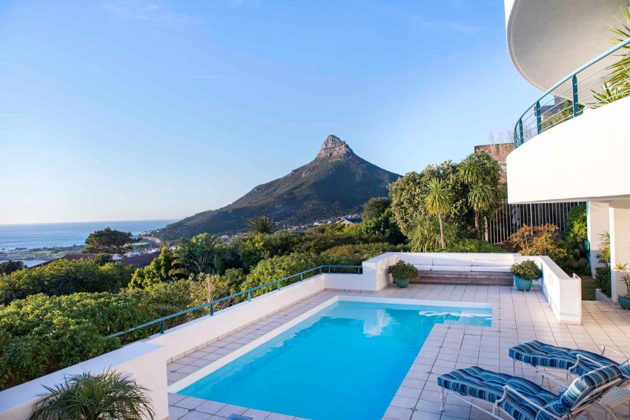 Bay Reflections Camps Bay Luxury Serviced Apartments - Bed and Breakfast